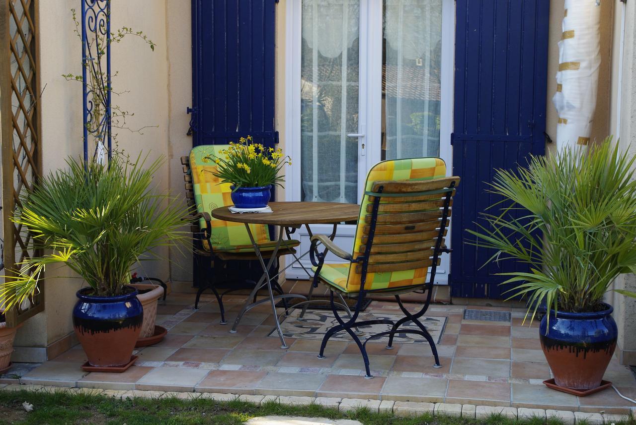 B&B Villa Viva Vitale Pierrevert ภายนอก รูปภาพ